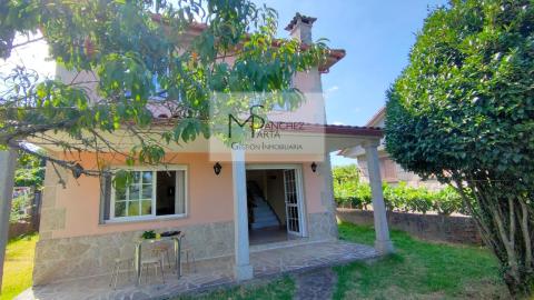 CASA EN VENTA EN PONTEAREAS