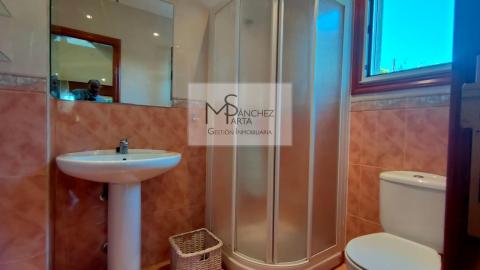 CASA EN VENTA EN PONTEAREAS