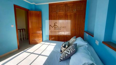 CASA EN VENTA EN PONTEAREAS