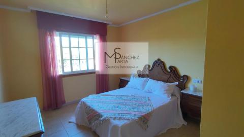 CASA EN VENTA EN PONTEAREAS