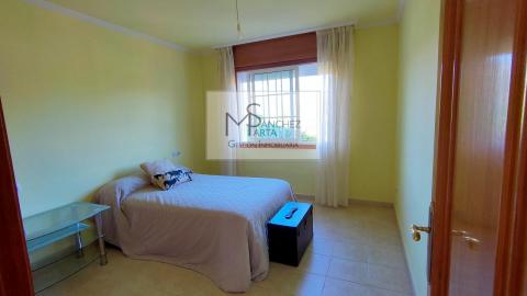 CASA EN VENTA EN PONTEAREAS