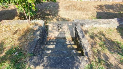 CASA EN VENTA EN PONTEAREAS