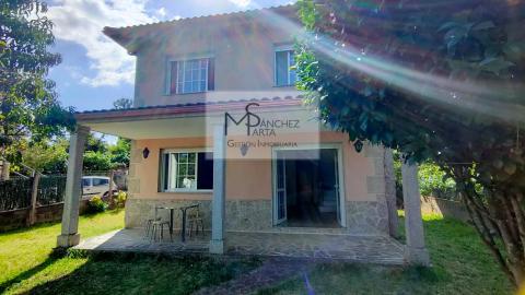 CASA EN VENTA EN PONTEAREAS