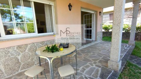 CASA EN VENTA EN PONTEAREAS