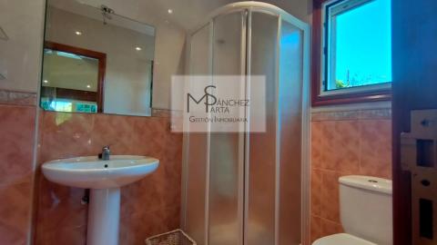 CASA EN VENTA EN PONTEAREAS