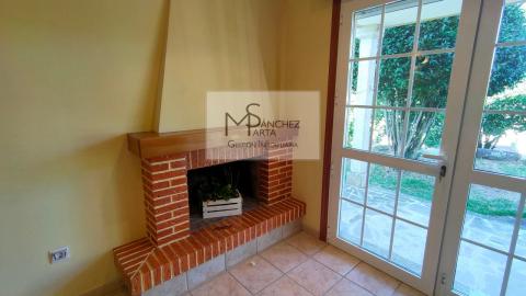 CASA EN VENTA EN PONTEAREAS