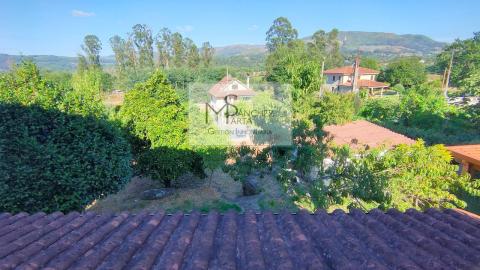 CASA EN VENTA EN PONTEAREAS