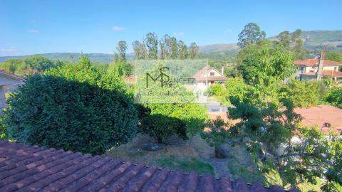 CASA EN VENTA EN PONTEAREAS