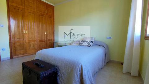 CASA EN VENTA EN PONTEAREAS