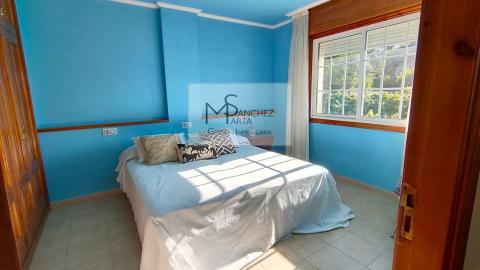 CASA EN VENTA EN PONTEAREAS