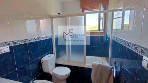 CASA EN VENTA EN PONTEAREAS