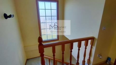 CASA EN VENTA EN PONTEAREAS