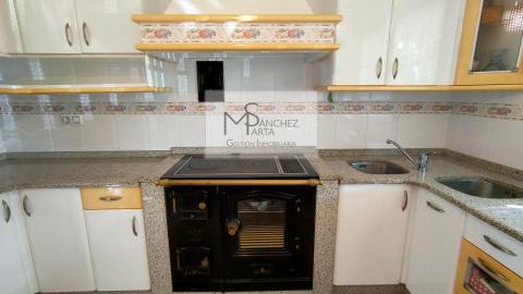 CASA EN VENTA EN PONTEAREAS