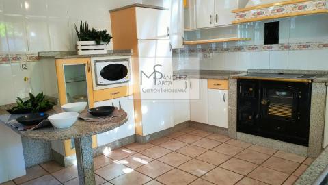 CASA EN VENTA EN PONTEAREAS