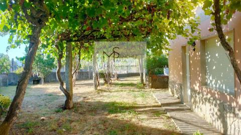 CASA EN VENTA EN PONTEAREAS