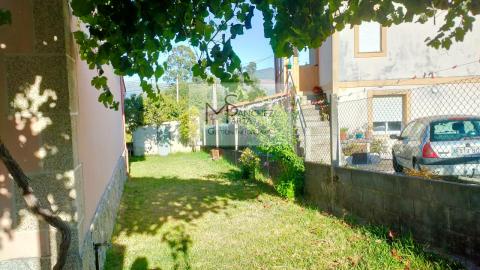 CASA EN VENTA EN PONTEAREAS