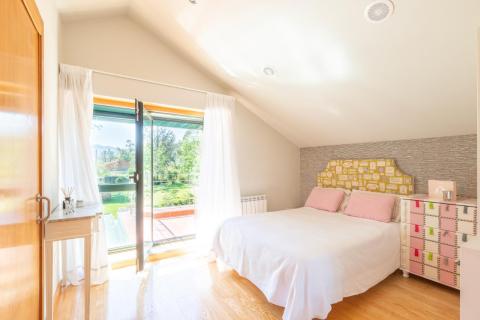 CASA EN VENTA EN TUI