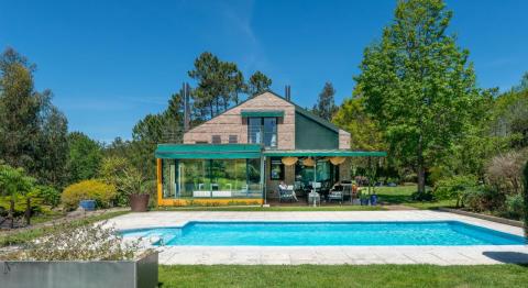 CASA EN VENTA EN TUI