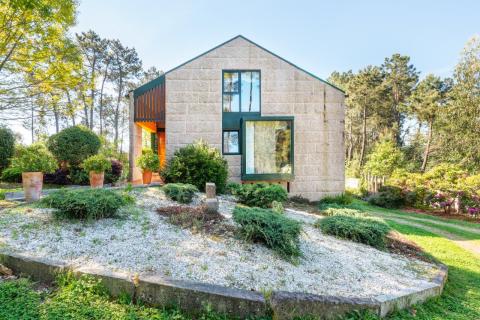 CASA EN VENTA EN TUI