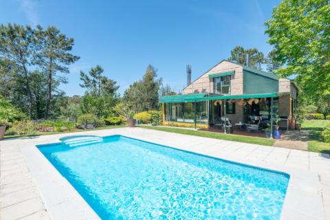 CASA EN VENTA EN TUI