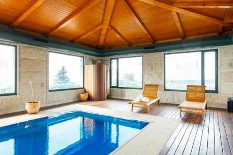 Espectacular Chalet de Lujo en  San Miguel Do Campo, Ourense