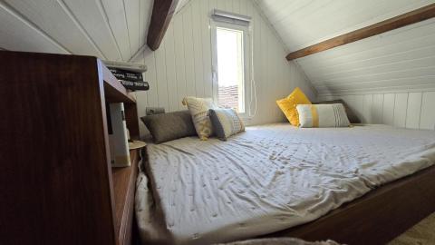 Propiedad con Piscina Infinity y Casa Rústica para Rehabilitar en Entorno Natural