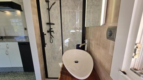 Propiedad con Piscina Infinity y Casa Rústica para Rehabilitar en Entorno Natural