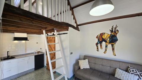 Propiedad con Piscina Infinity y Casa Rústica para Rehabilitar en Entorno Natural