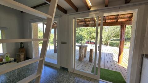 Propiedad con Piscina Infinity y Casa Rústica para Rehabilitar en Entorno Natural