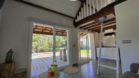 Propiedad con Piscina Infinity y Casa Rústica para Rehabilitar en Entorno Natural