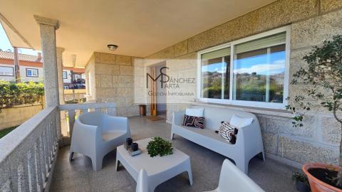 Exclusivo Chalet a 10 Minutos de Vigo y la Playa - Confort, Espacio y Ubicación Privilegiada