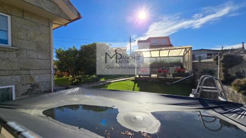 Exclusivo Chalet a 10 Minutos de Vigo y la Playa - Confort, Espacio y Ubicación Privilegiada