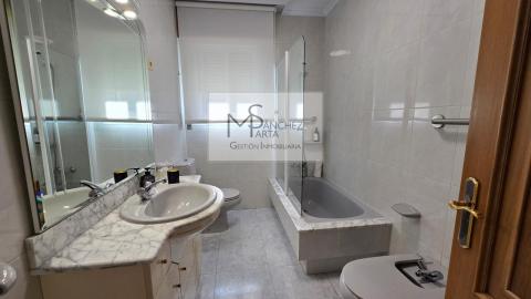 Exclusivo Chalet a 10 Minutos de Vigo y la Playa - Confort, Espacio y Ubicación Privilegiada