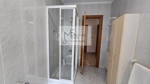 Exclusivo Chalet a 10 Minutos de Vigo y la Playa - Confort, Espacio y Ubicación Privilegiada