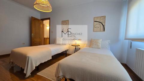 Exclusivo Chalet a 10 Minutos de Vigo y la Playa - Confort, Espacio y Ubicación Privilegiada