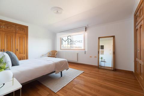 Exclusivo Chalet a 10 Minutos de Vigo y la Playa - Confort, Espacio y Ubicación Privilegiada