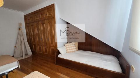Exclusivo Chalet a 10 Minutos de Vigo y la Playa - Confort, Espacio y Ubicación Privilegiada
