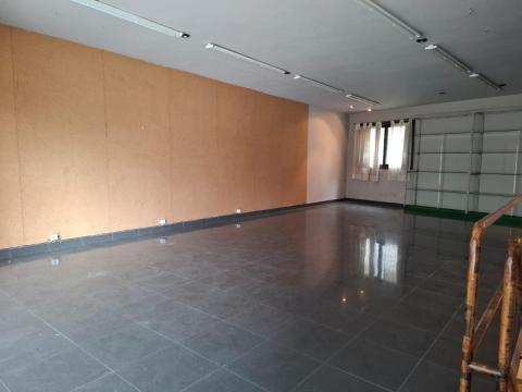 CASA  CENTRO DE PONTEAREAS - LUMINOSA, ESPACIOSA Y CON GRAN POTENCIAL