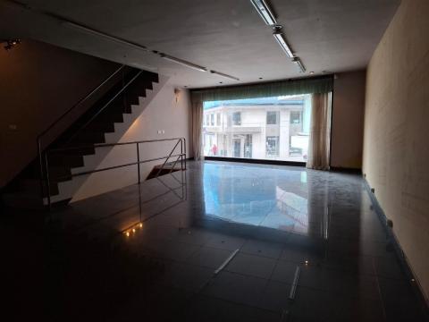 CASA  CENTRO DE PONTEAREAS - LUMINOSA, ESPACIOSA Y CON GRAN POTENCIAL