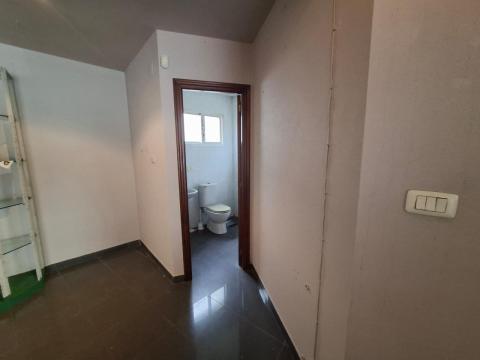 CASA  CENTRO DE PONTEAREAS - LUMINOSA, ESPACIOSA Y CON GRAN POTENCIAL