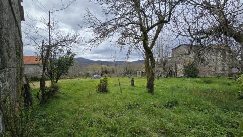 Casa de piedra para rehabilitar  Lamosa-Covelo