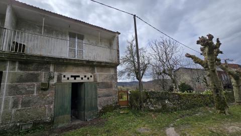 Casa de piedra para rehabilitar  Lamosa-Covelo