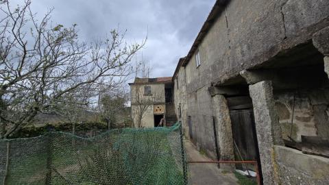 Casa de piedra para rehabilitar  Lamosa-Covelo