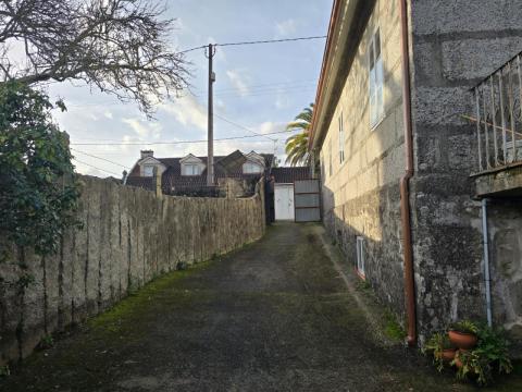 CASA EN VENTA  ANGOARES, PONTEAREAS