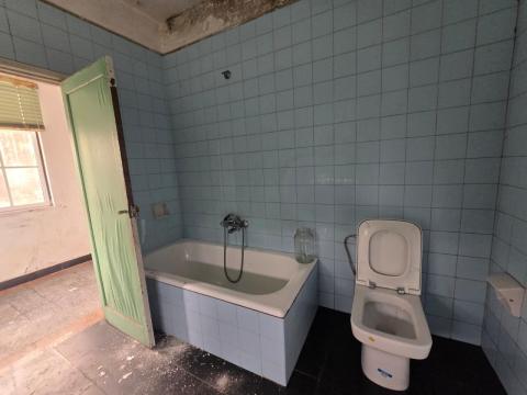 CASA EN VENTA  ANGOARES, PONTEAREAS