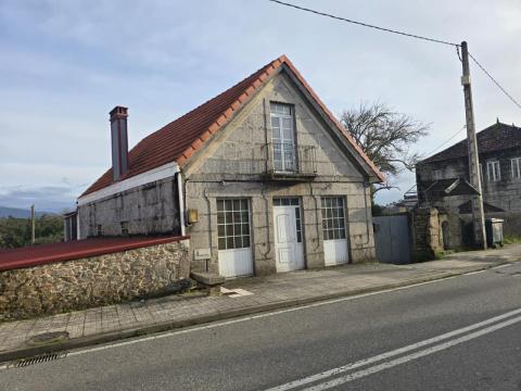 CASA EN VENTA  ANGOARES, PONTEAREAS