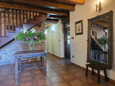 Casa de piedra gallega totalmente rehabilitada en Cristiñade, Ponteareas