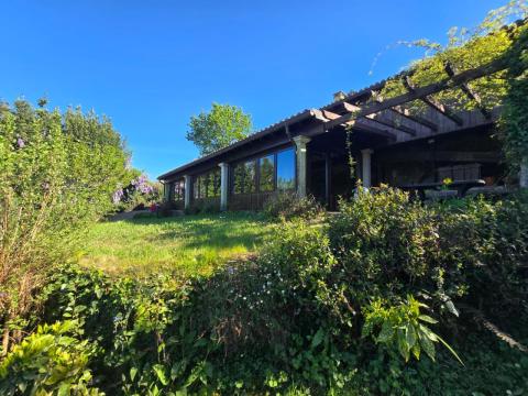 Casa de piedra gallega totalmente rehabilitada en Cristiñade, Ponteareas