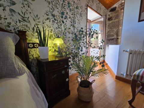 Casa de piedra gallega totalmente rehabilitada en Cristiñade, Ponteareas