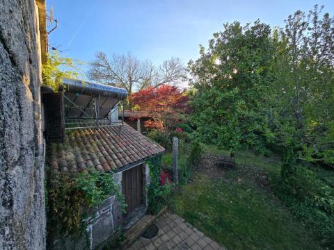 Casa de piedra gallega totalmente rehabilitada en Cristiñade, Ponteareas